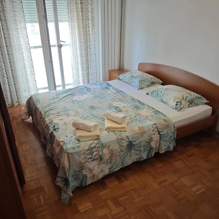 Spacious Near Center, & Bus * Zadar